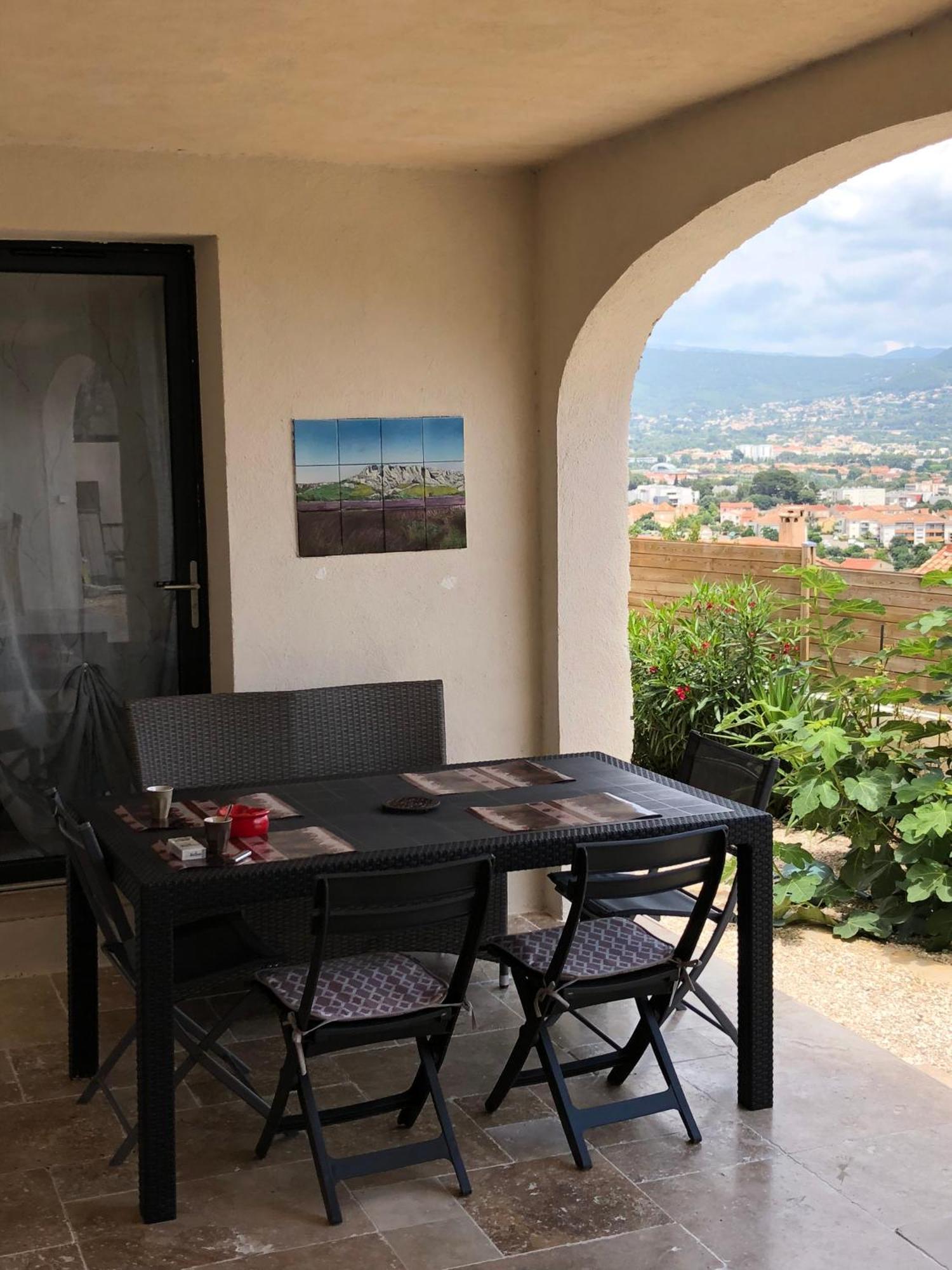 Rez-de-villa Soleil Levant La Ciotat Buitenkant foto